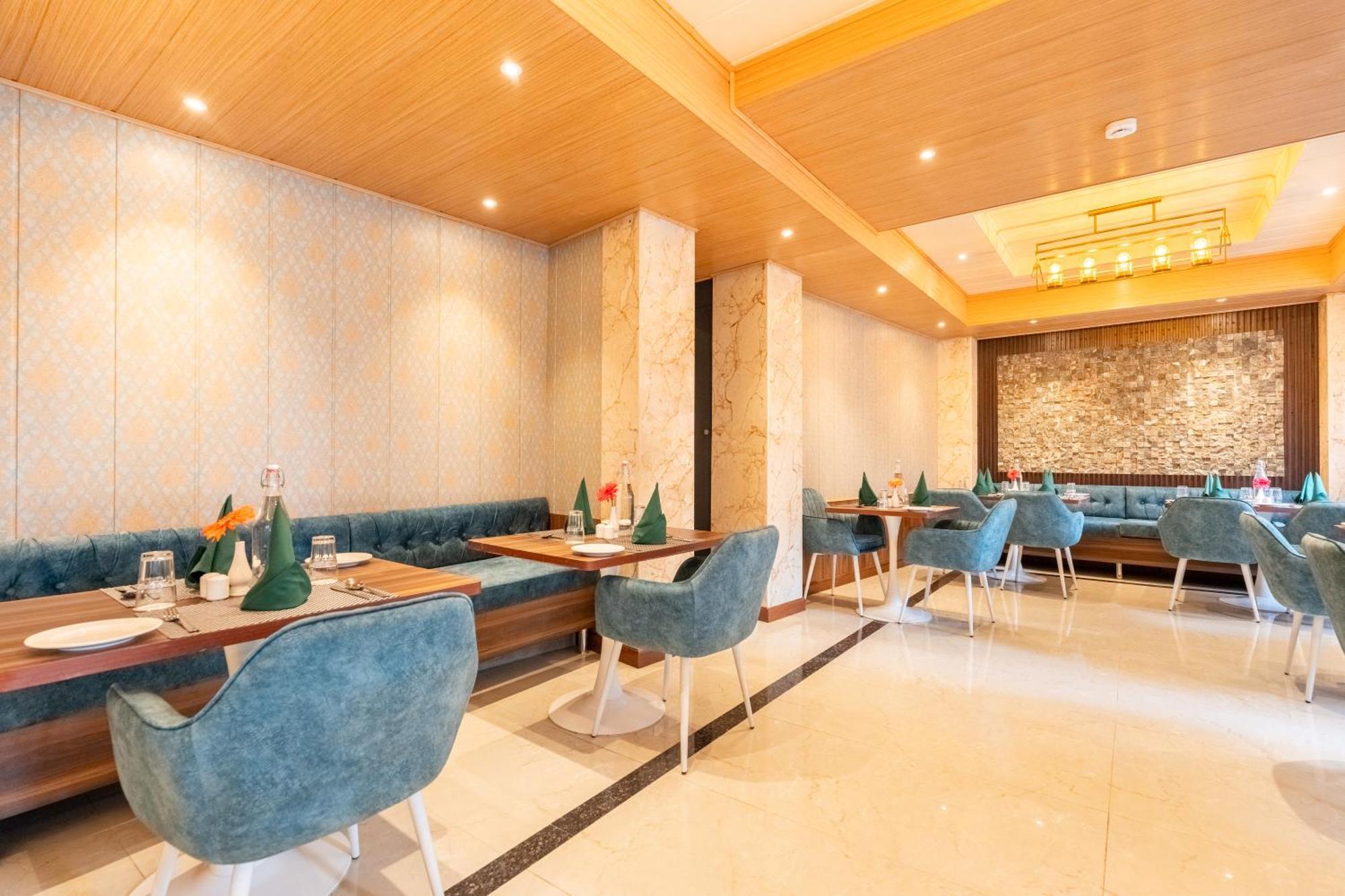Summit Mall Stone Hotel Darjeeling  Buitenkant foto
