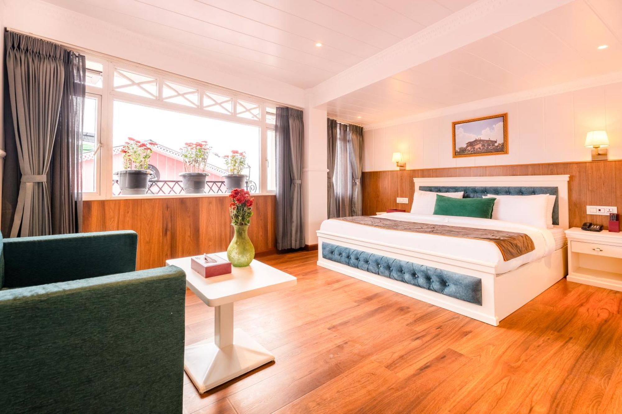 Summit Mall Stone Hotel Darjeeling  Buitenkant foto