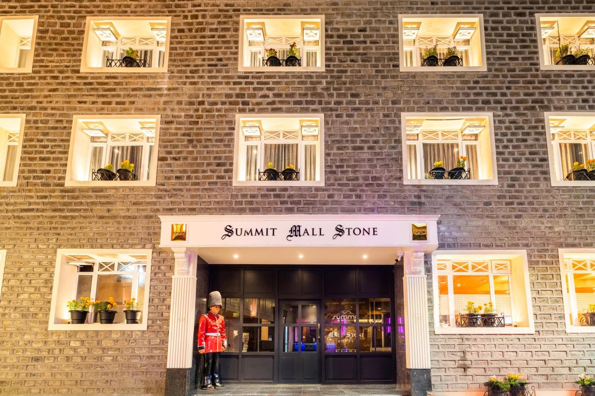 Summit Mall Stone Hotel Darjeeling  Buitenkant foto